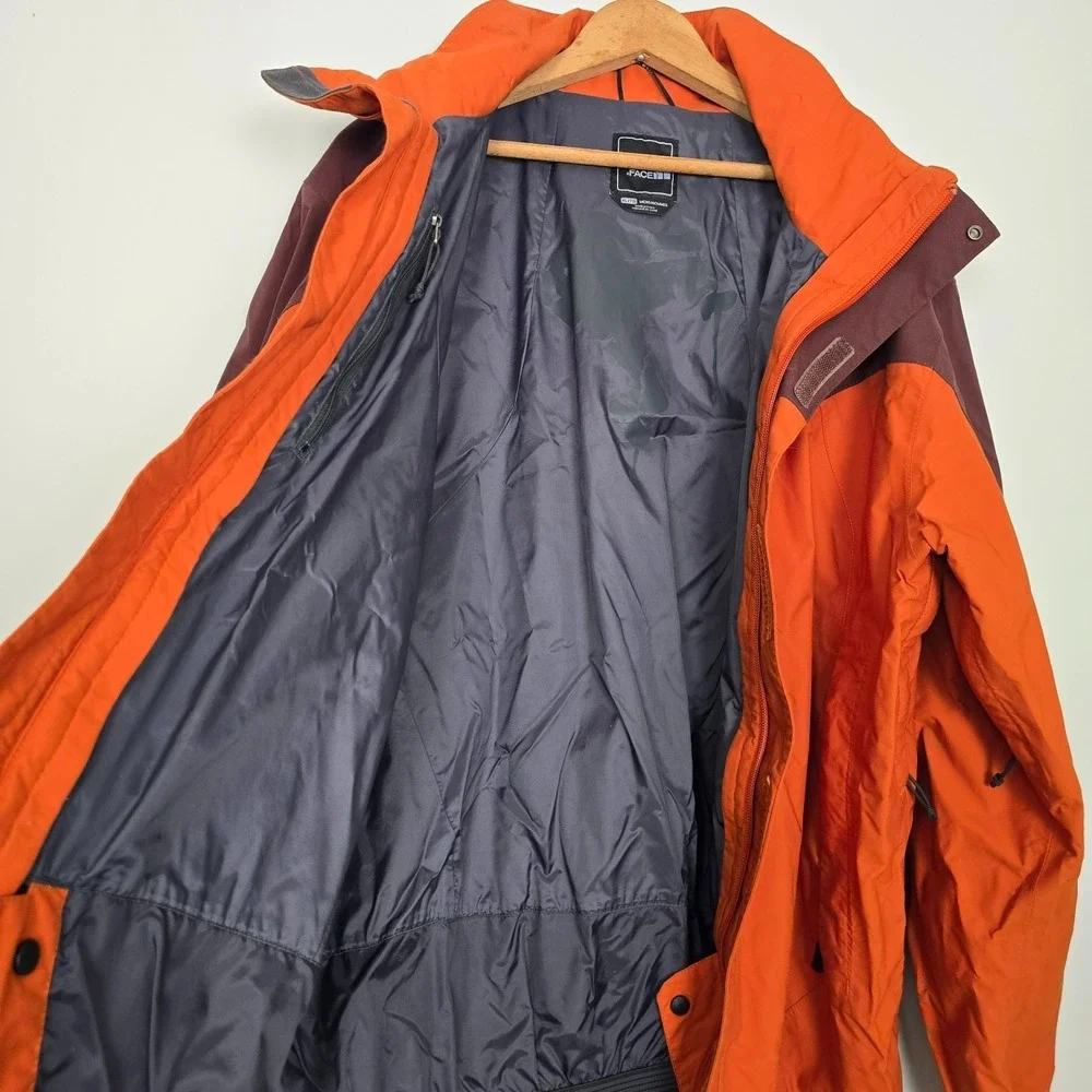 The North Face Mens HyVent Jacket Size XL Orange Hiking Gorpcore Technical Gear